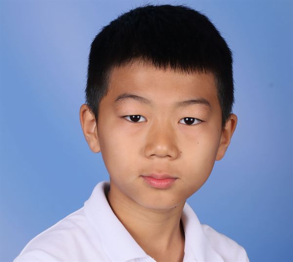 Portait von Yijia Lu